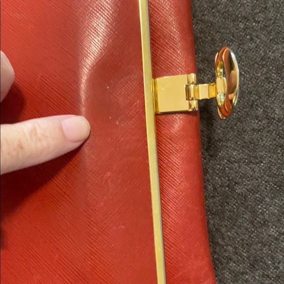 Salvatore Ferragamo Rosso Calf Wallet - Picture 7 of 10